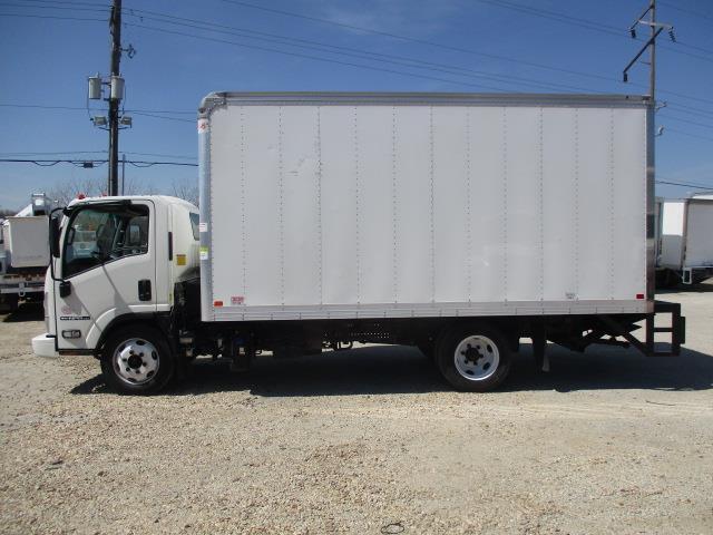 2022 Isuzu NPR XD 16′ Box Truck – Liftgate