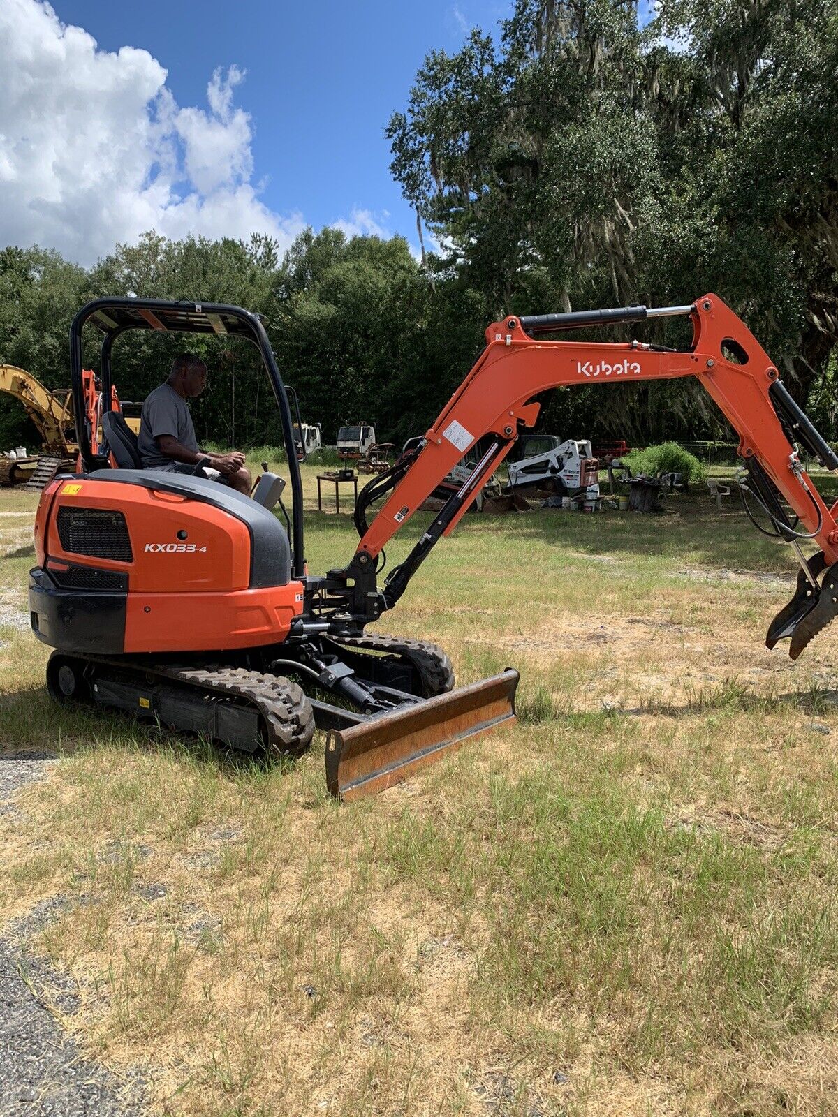 2023 Model Kx033-4 Kubota Excavator Hydraulic Thumb And Auxiliary Hydraulic. 2023 Model Kx033-4 Kubota Excavator Hydraulic Thumb And Auxiliary Hydraulic.
