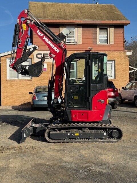 Excavator Yanmar VIO35-7 Excavator Yanmar VIO35-7