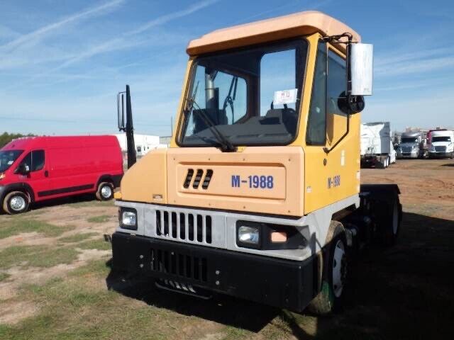Kalmar Ottawa YT30 Spotter Truck 4X2 – Yard Mule