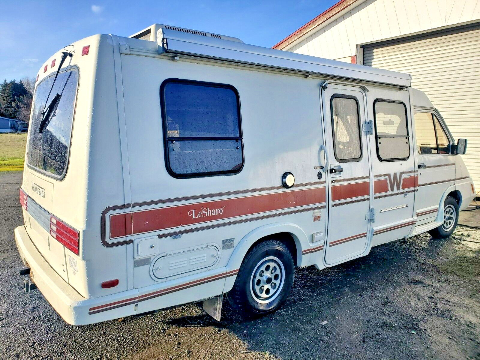 1987 Winnebago LeSharo Motorhome – No Reserve