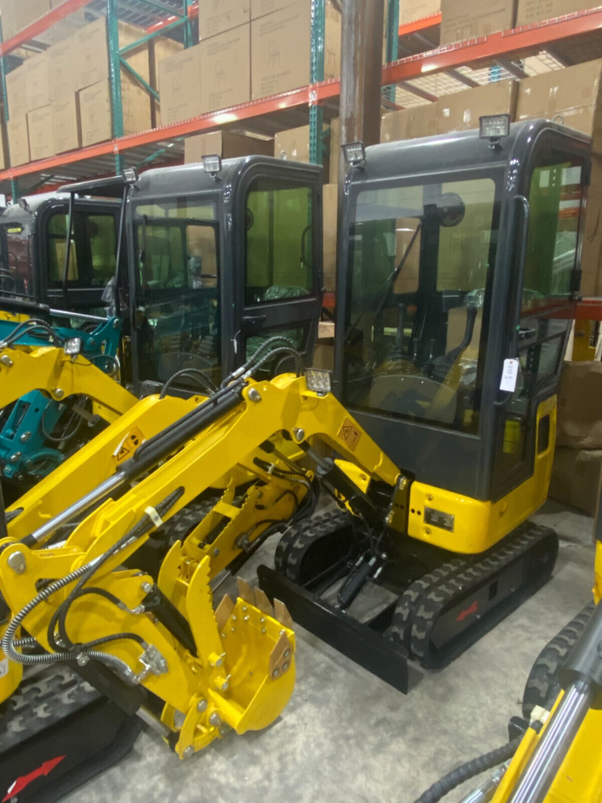 IN USA – 15 HP Mini Excavator with CAB, 15HP, Rato Engine