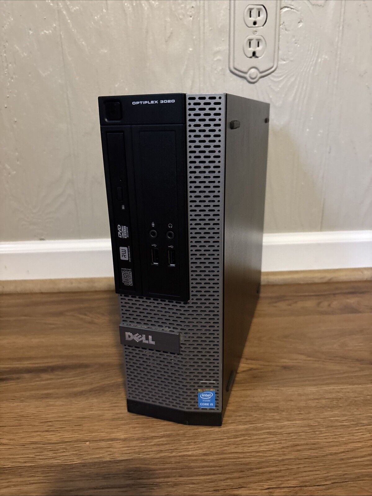 Dell OptiPlex 3020 SFF i5-4590 3.30GHZ 8GB RAM No HDD No OS Free Shipping! Dell OptiPlex 3020 SFF i5-4590 3.30GHZ 8GB RAM No HDD No OS Free Shipping!