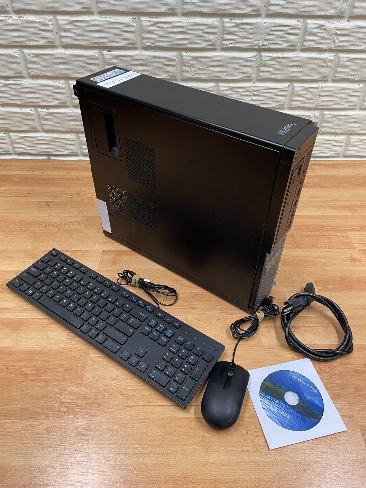 Windows 7 PRO,  64 bit,  Dell 990 SFF, Core i5 3.30GHz, 16GB RAM, 500G HD, Wi-Fi