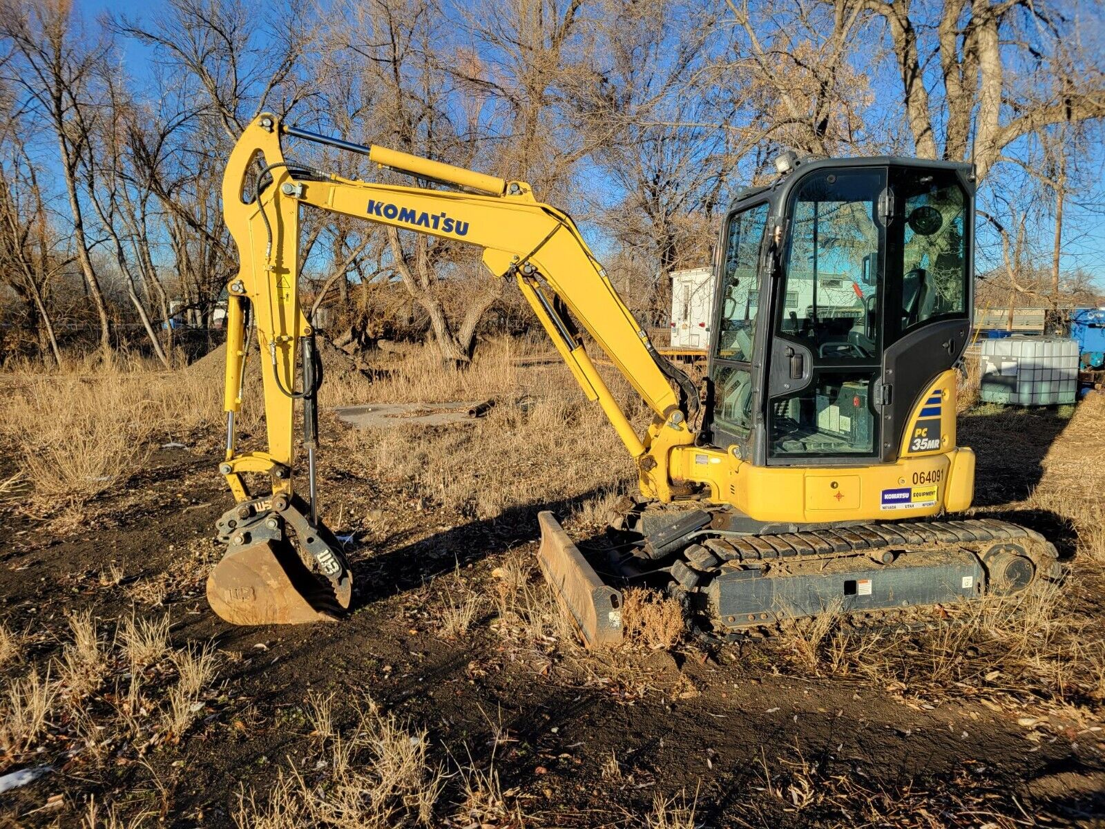 Used Mini Excavator 2020 Komatsu PC35MR-5 Hydraulic Thumb low hours AC Heated