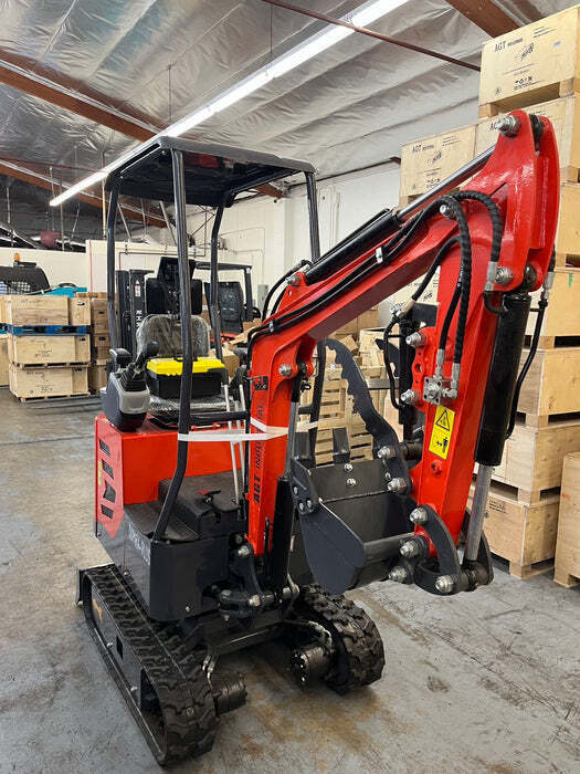 FREE SHIP Mini Excavator 13.5 HP 1-Ton Digger Tracked Crawler B&S Gas Engine EPA