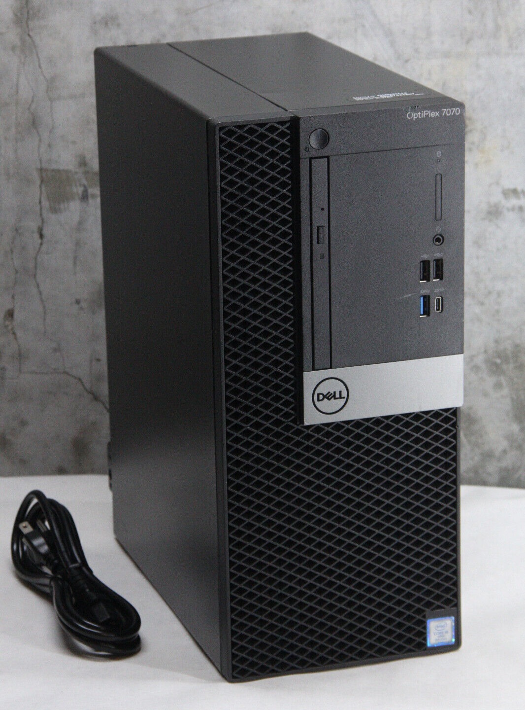 Dell Optiplex 7070 Tower | i9-9900, 32GB Ram, 256GB NVMe, DVD -no wifi, READ