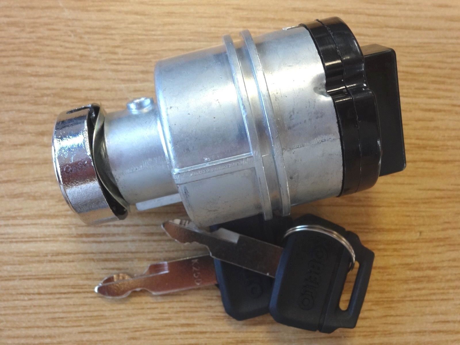 IGNITION SWITCH & KEY for YN50S00026F2 Kobelco New Holland Excavators