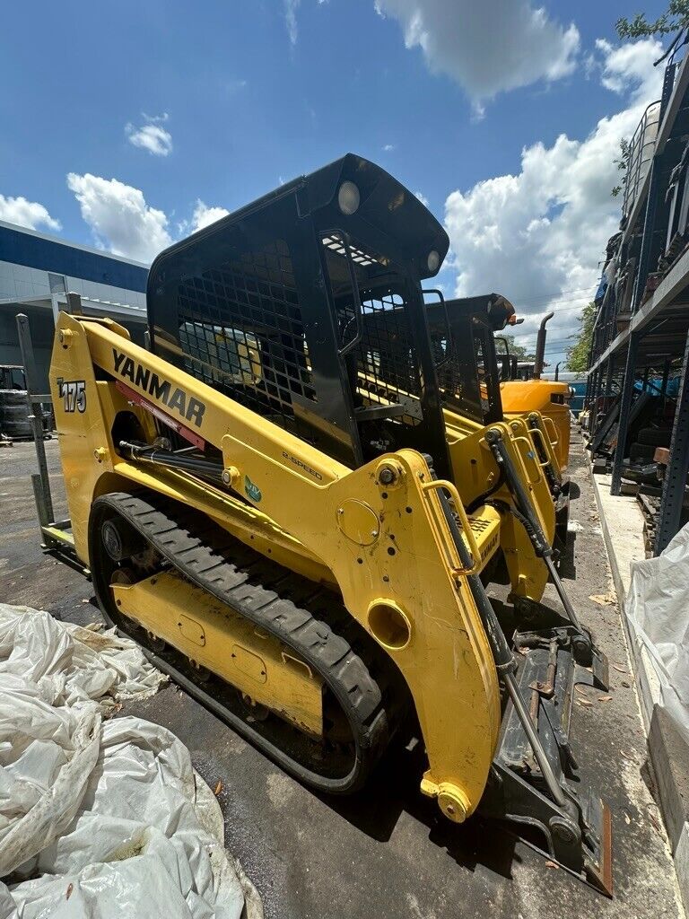 YANMAR T175 SKID STEER