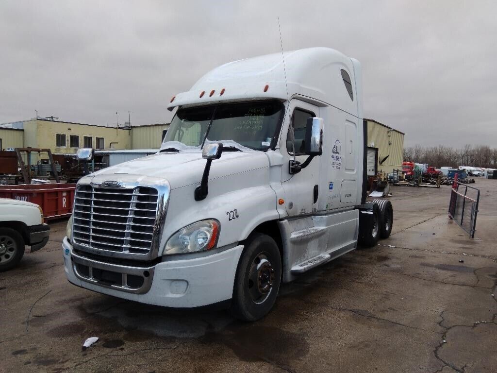 2018 FREIGHTLINER CASCADIA 125