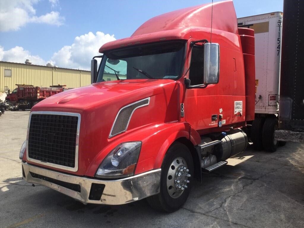 2012 VOLVO VNL