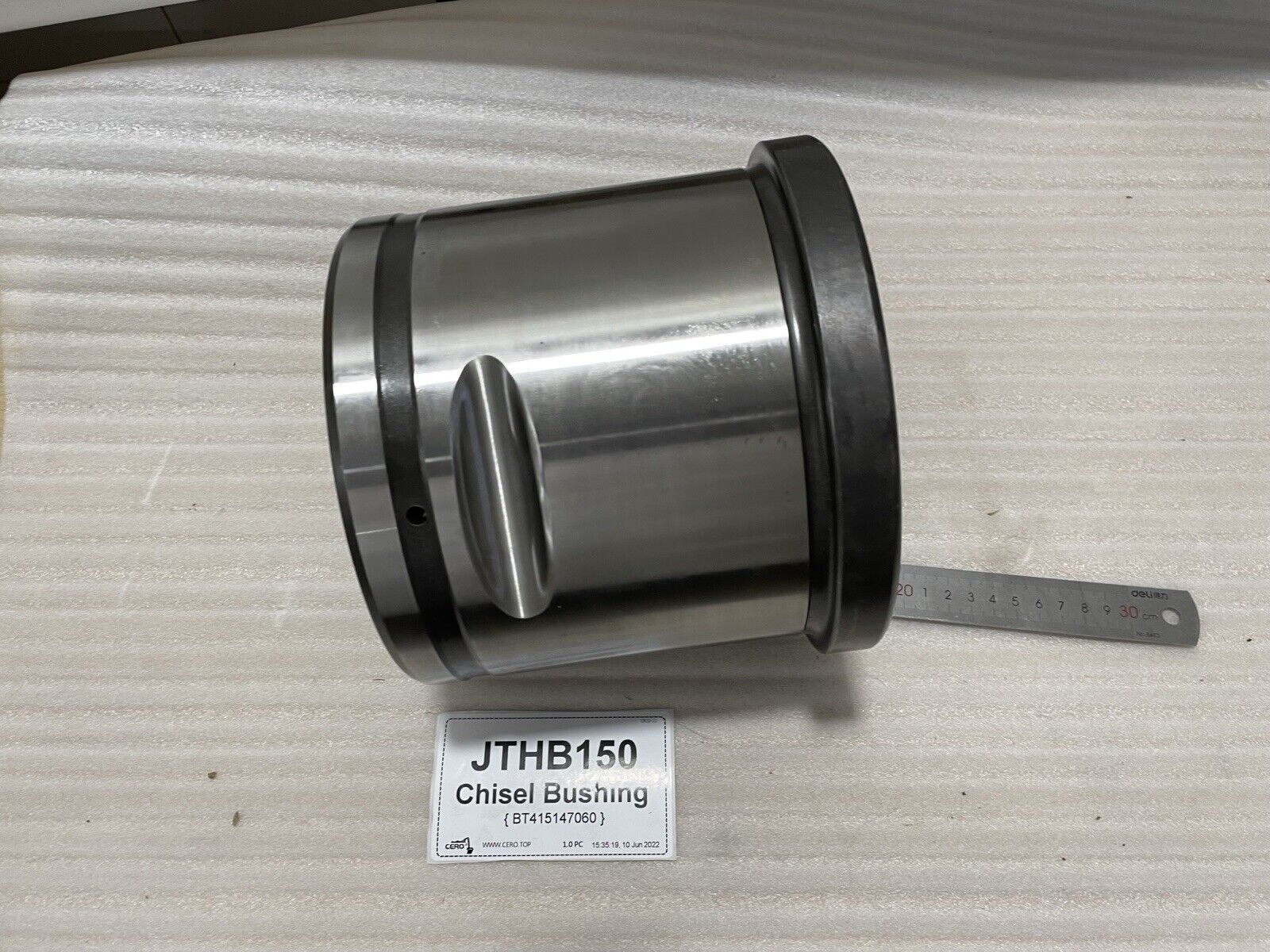 KOMATSU JTHB150 Chisel Bushing BT415147060 CHISEL HOLDER BUSHING BT415148140