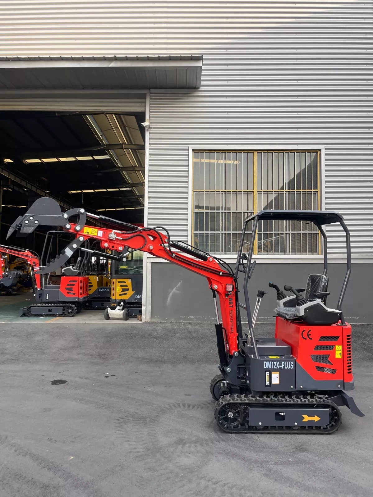 AGT Mini Excavator w/ Two Speed, Pilot Control, Swing Boom B&S Gas