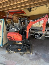 INDUSTRIAL FF-15 1.25 TON TRACK GASOLINE BUCKET MINI EXCAVATOR