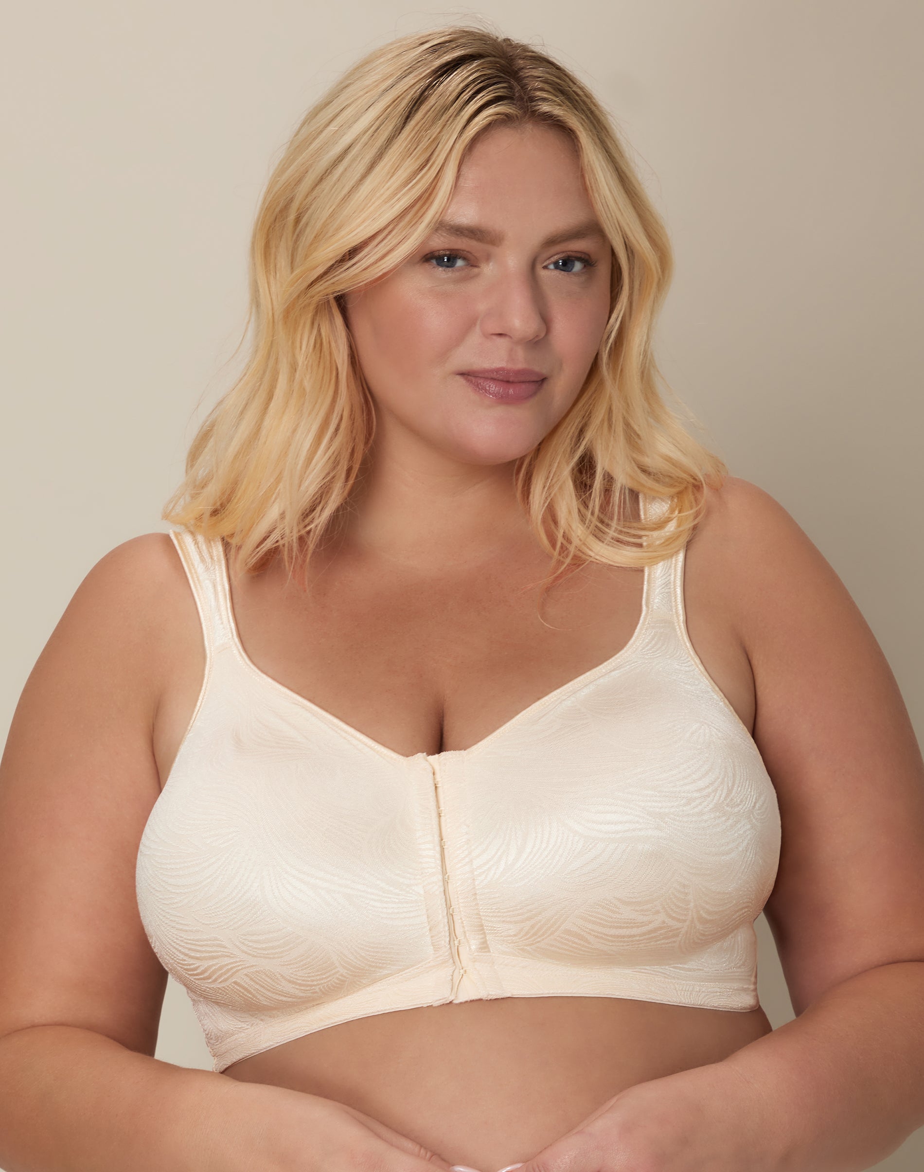Playtex 18 Hour POWER SUPPORTX Front Close Extra Back Support Wireless Bra Light Beige 42B Women’s