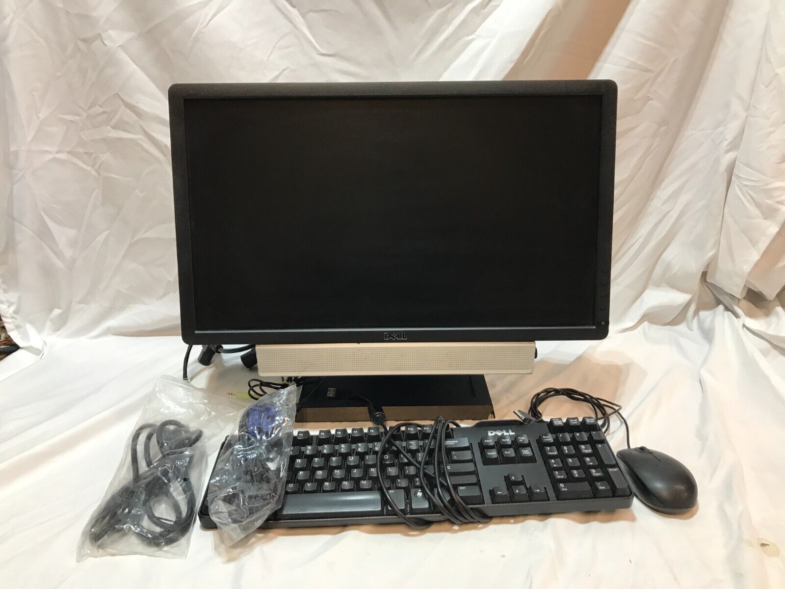 Windows xp FAST Dell Desktop computer all in one 780 USFF 22″ Monitor / Serial