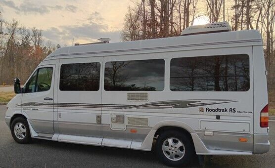 2007 Roadtrek Sprinter Diesel Mercedes 21′ Class B Motorhome RV Private Seller