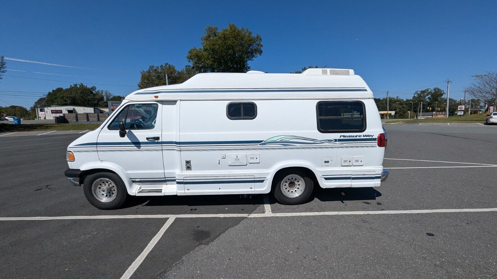 1998 Pleasure-Way Excel MP  19ft. Class B Motorhome Camper Van w/ Electric Sofa