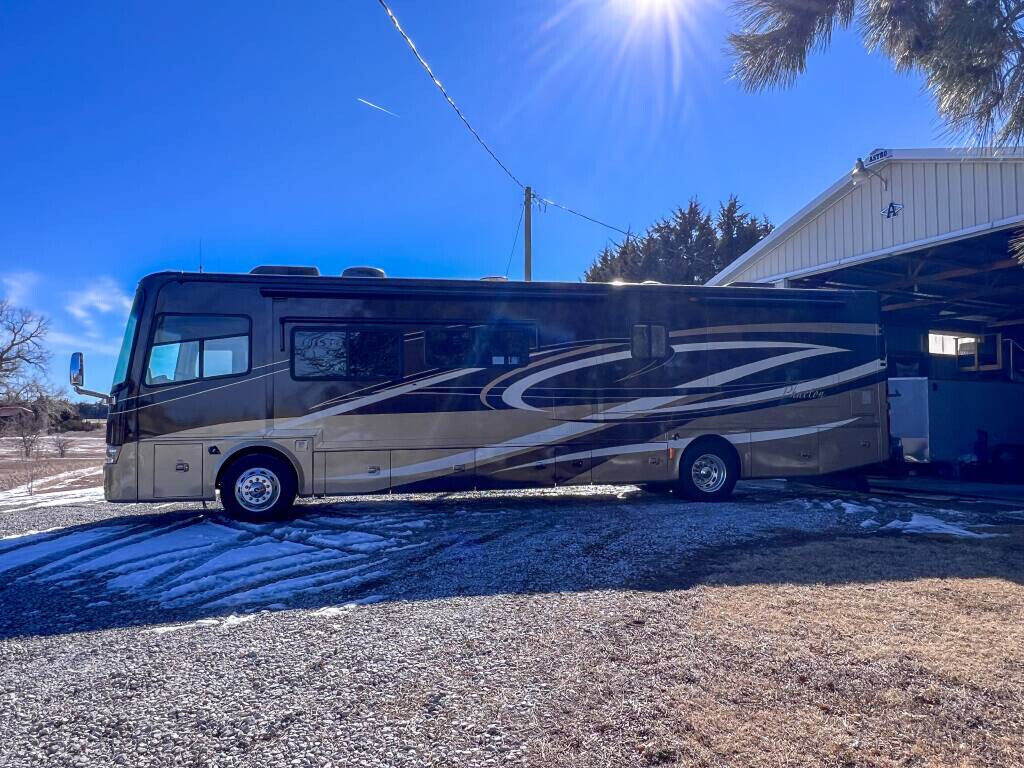 2011 Tiffin Phaeton 40 QTH only 40,678 miles Excellent condition 40′