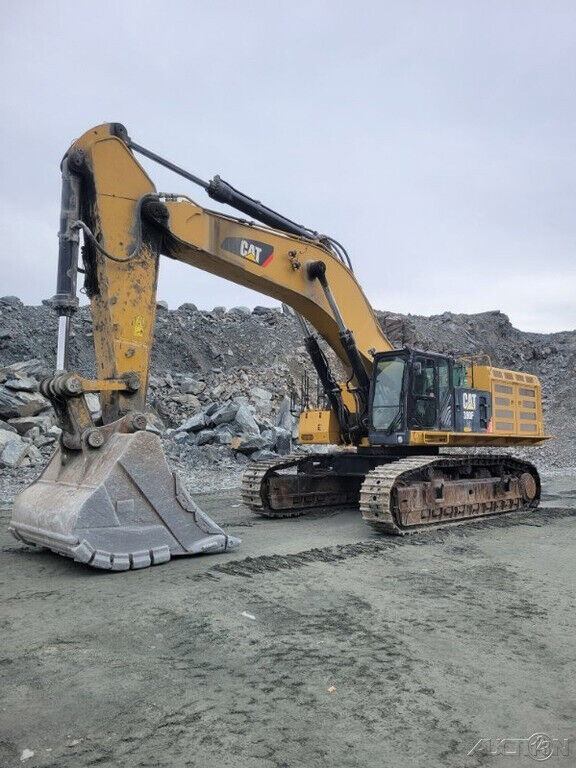 2015 Caterpillar 390F L ME Excavator 524HP 16,250 Hours EROPS Engine Overhaul