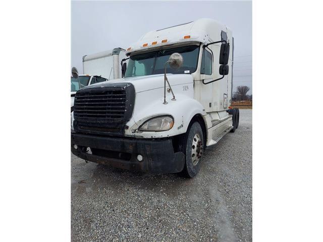 2006 FREIGHTLINER COLUMBIA 120