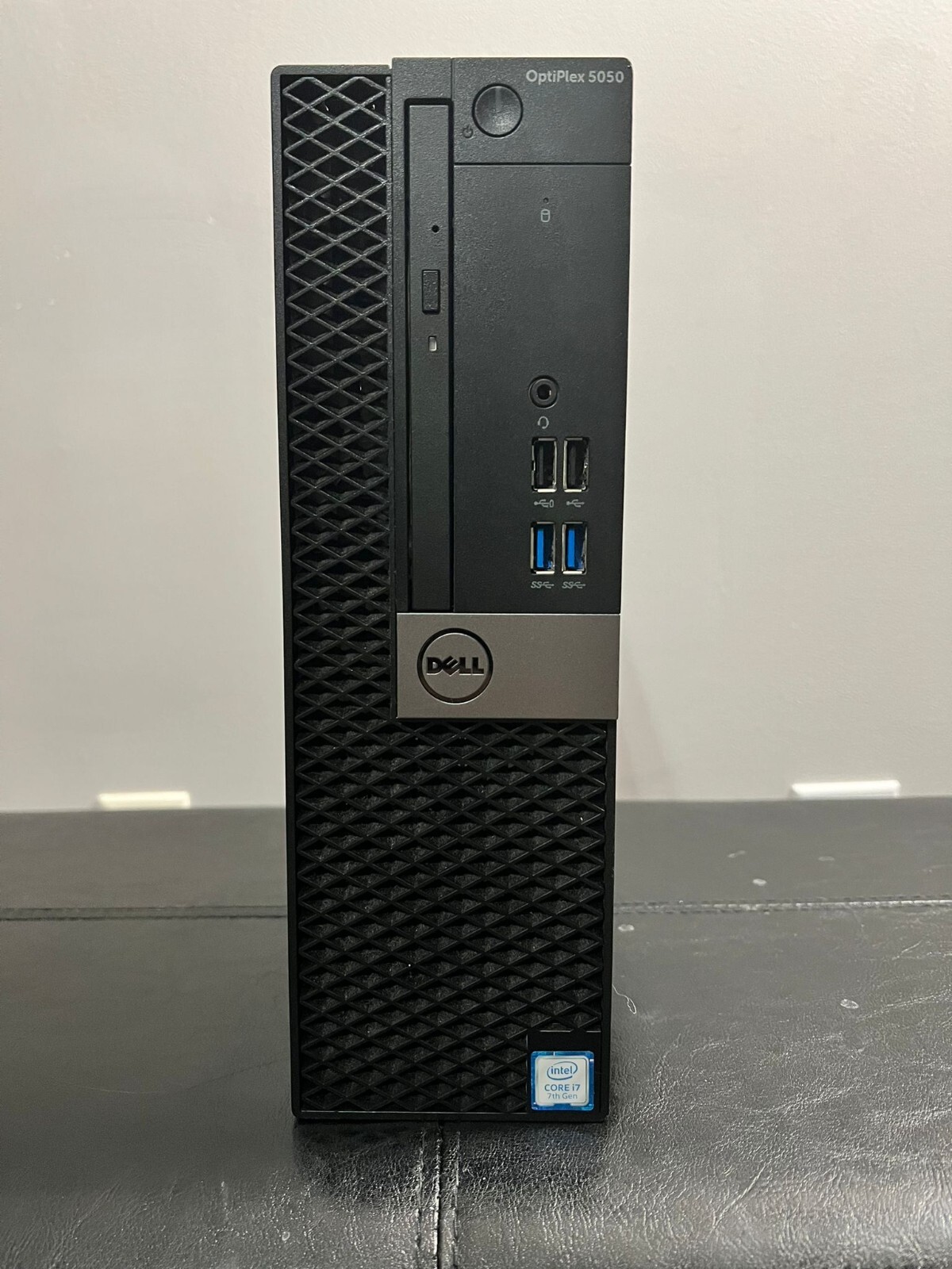 Dell Optiplex 5050 SFF Desktop PC Intel i7-7700 3.6Ghz NO Hard DrivNo Ram DVDRW Dell Optiplex 5050 SFF Desktop PC Intel i7-7700 3.6Ghz NO Hard DrivNo Ram DVDRW