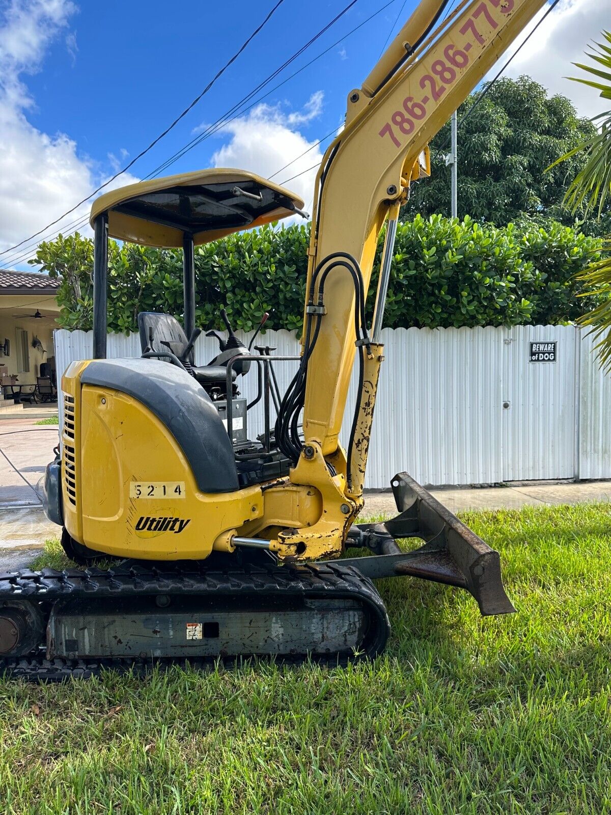 2007 KOMATSU PC35 MINI EXCAVATOR 2007 KOMATSU PC35 MINI EXCAVATOR