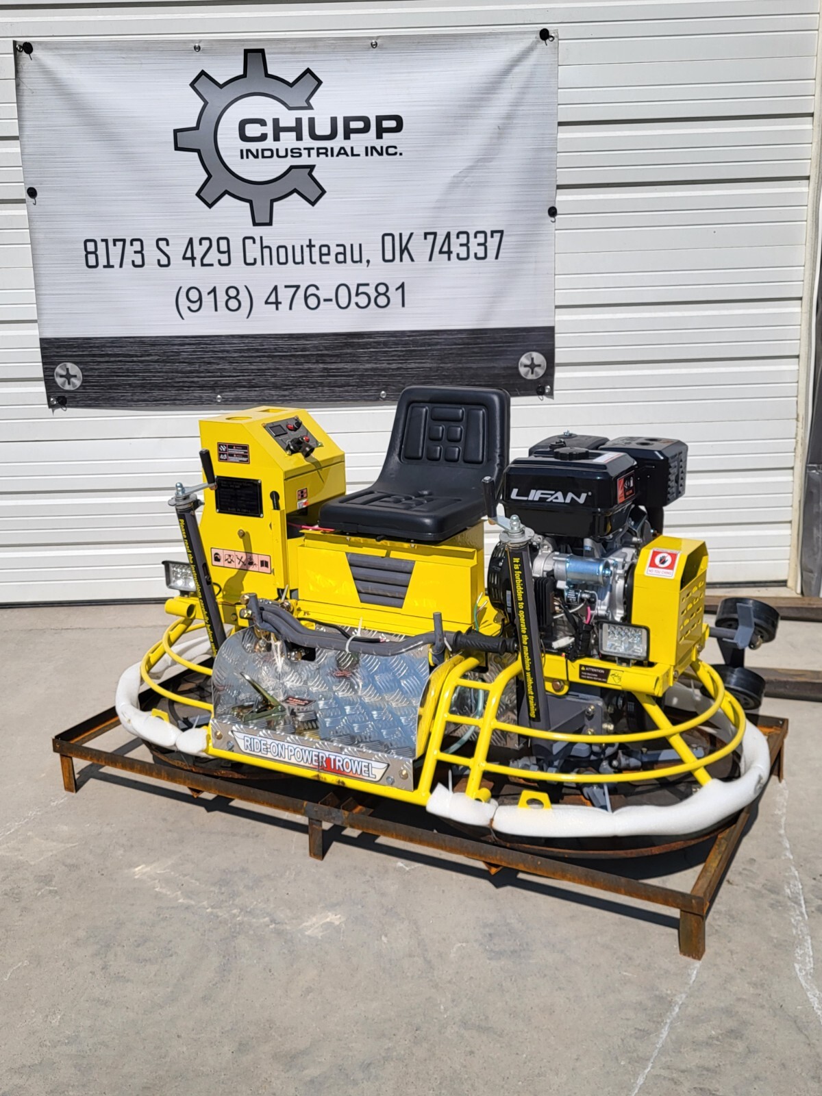 NEW Concrete Cement  Ride-On Power Trowel 13 HP