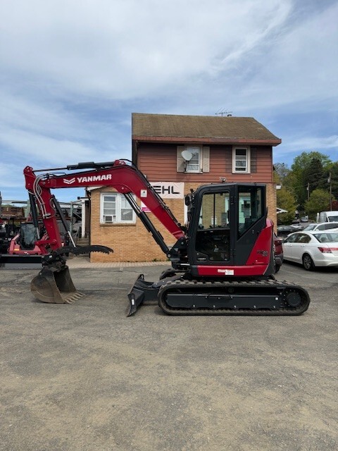 Excavator Yanmar VIO80 – 7 Excavator Yanmar VIO80 – 7