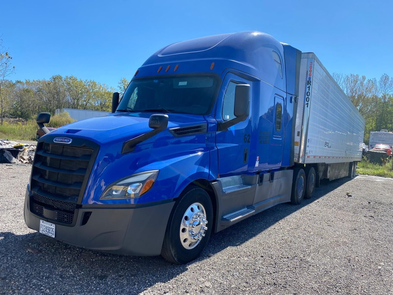 2020 Freightliner Cascadia PT126 Engine Model: DD15 WITH 482,466 MILES Sleeper