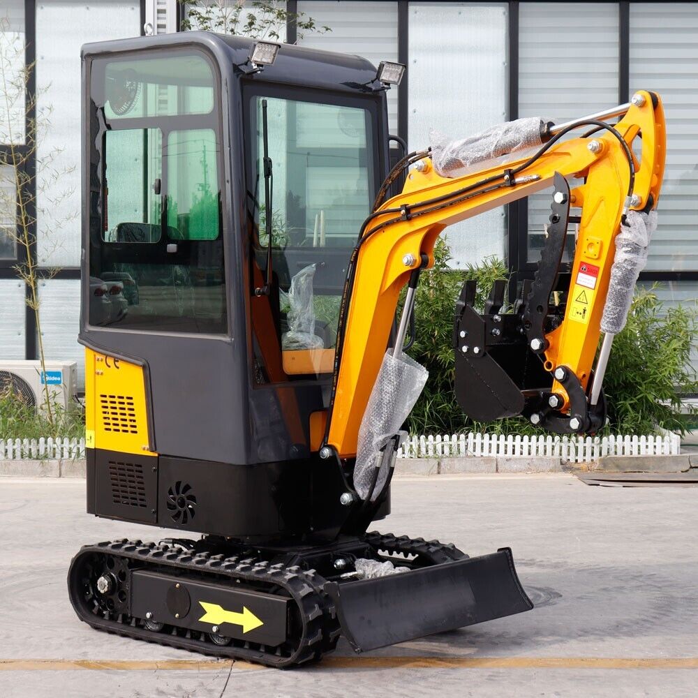 New Type Mini Crawler Hydraulic Excavator Digger with Closed Cabin 13.5HP
