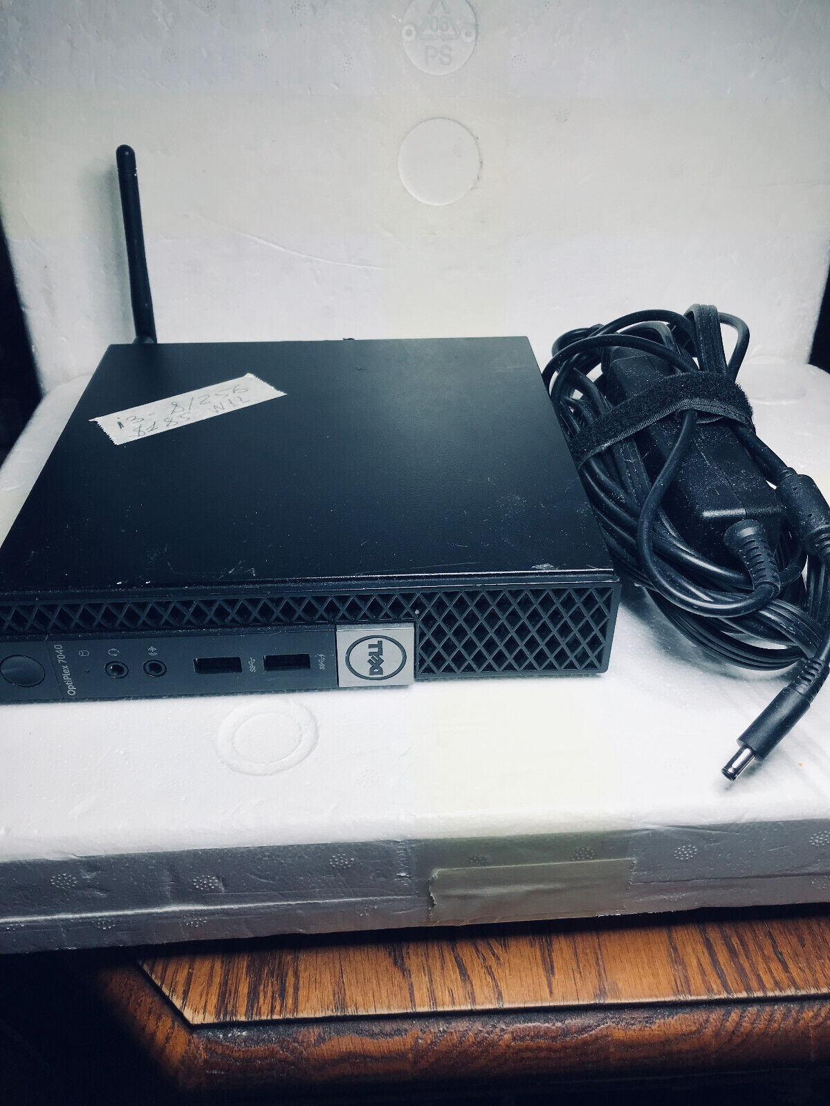 Dell optiplex 7040 i3 8GB RAM 256GB SSD Storage with WiFi+ win 11 – 2 monitors
