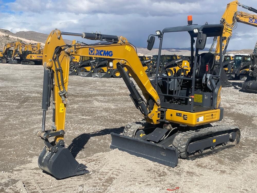 2021 XCMG XE27U New Mini Excavator Crawler Backhoe Dozer Aux Hyd Bucket bidadoo