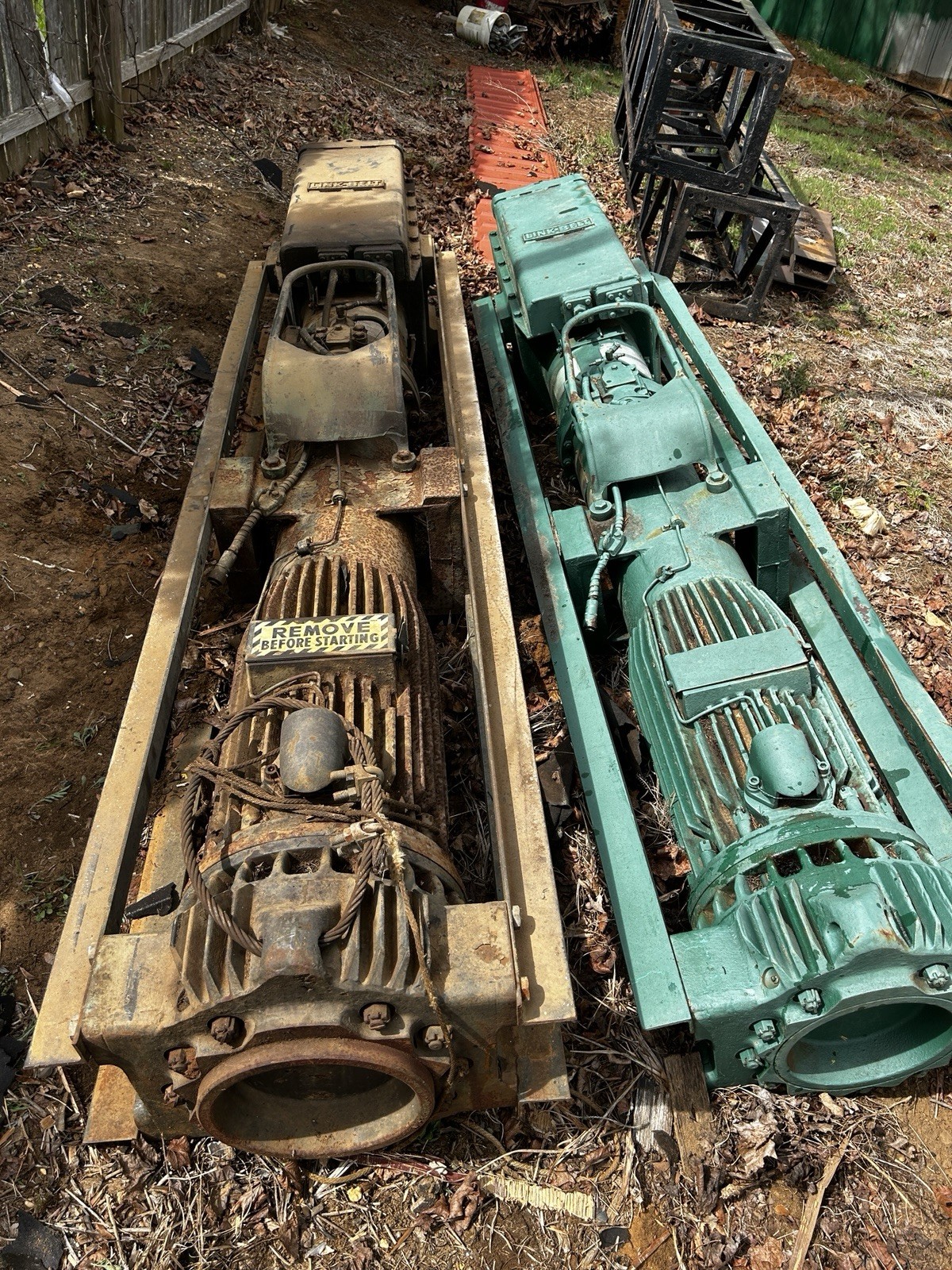 Linkbelt 180 Pile Hamers(2each) With Leads, Control, 2 Each Clamshell Buckets