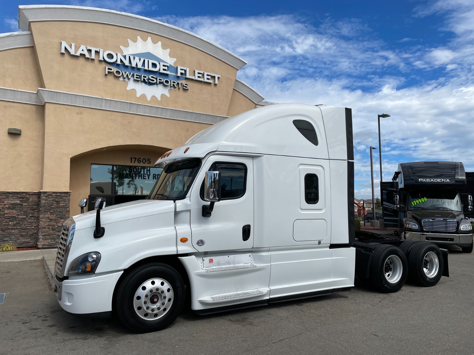2018 Freightliner Cascadia Evolution CA 125 SLP Diesel Semi Truck Sleeper Cab