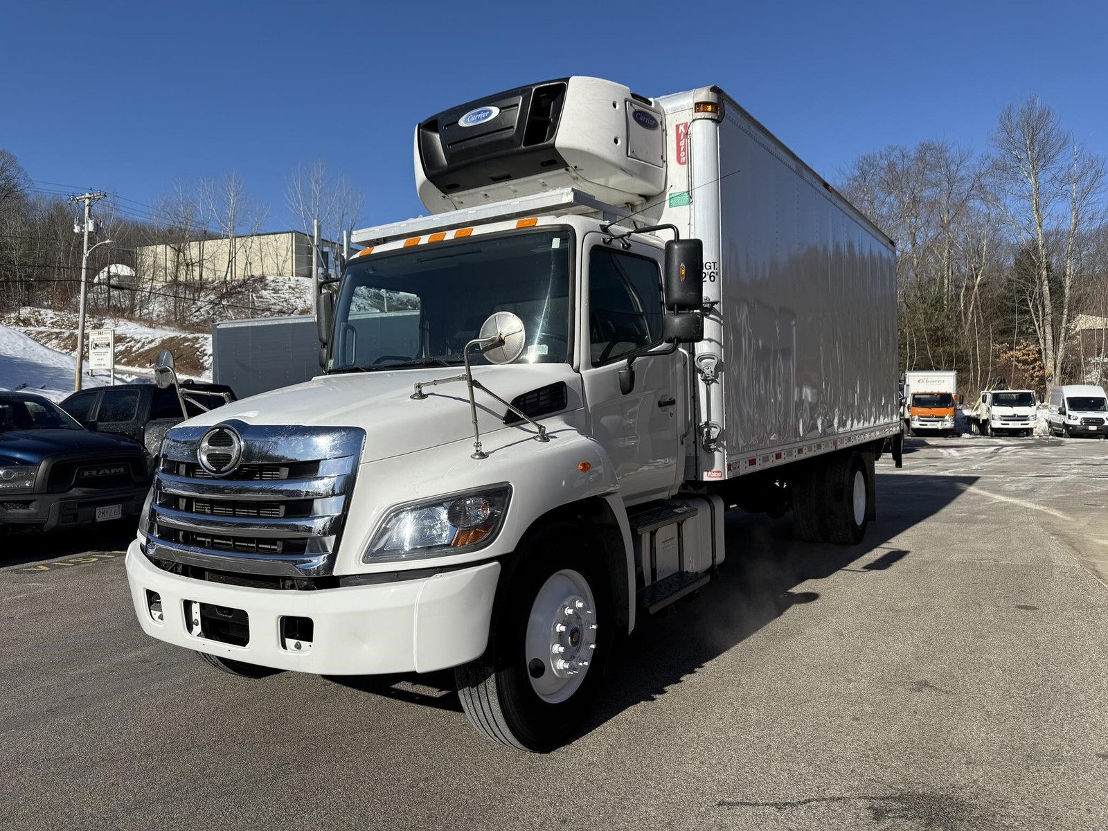 2019 HINO 268A