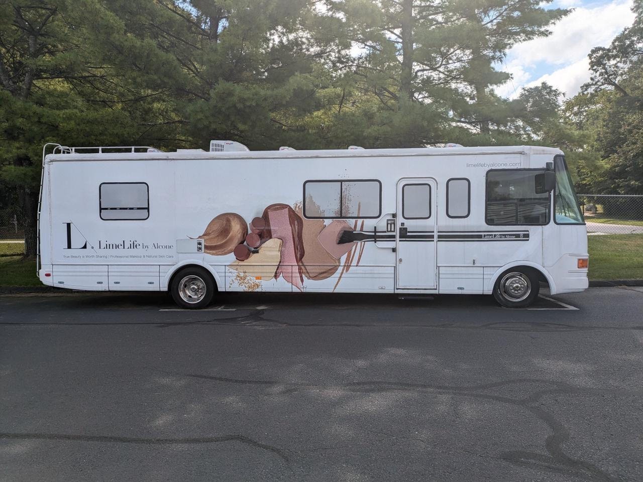 1997 National RV Sea Breeze SB133