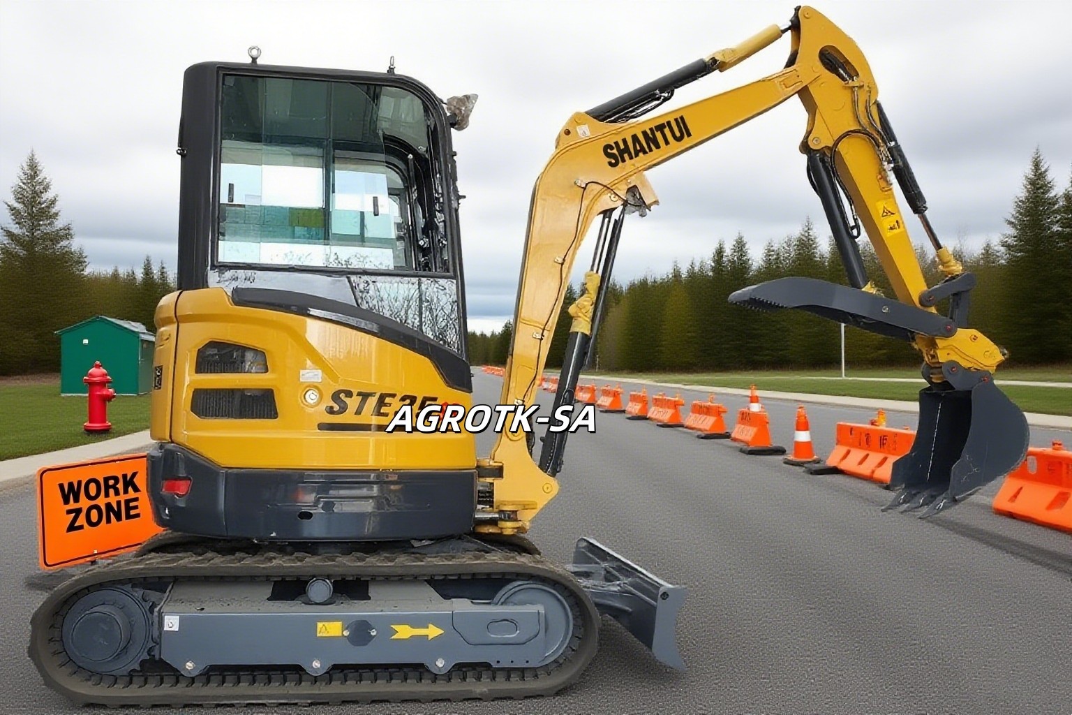 NEW STE35R SHANTUI 2.8 TON MINI EXCAVATOR WITH YANMAR EPA ENGINE COMFORT CAB