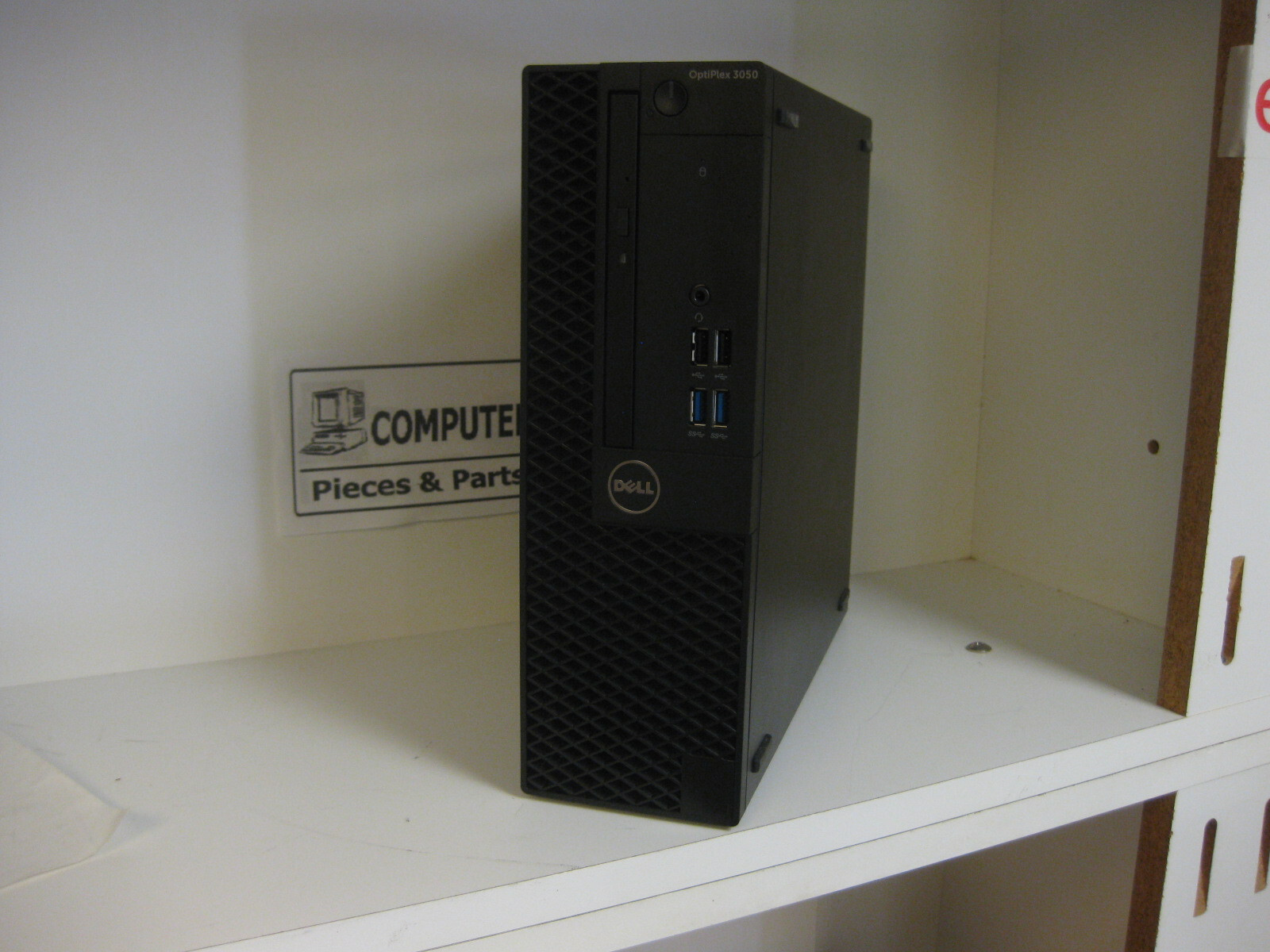 Dell Optiplex 3050 SFF Intel Quad Core i5-7500 3.40GHz 8GB WiFi DVDRW, No HDD OS