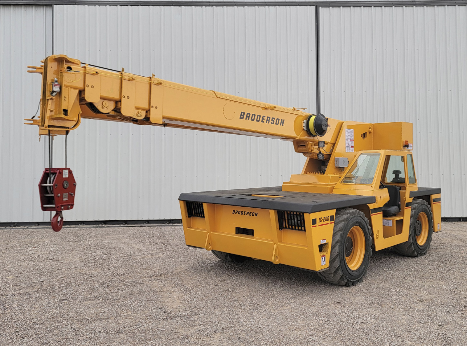 Broderson IC-200-3F Crane (16083)