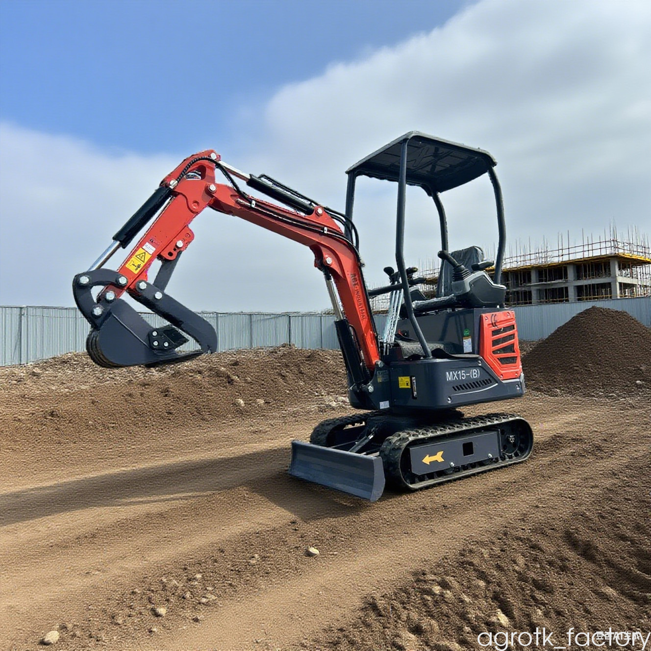 1 Ton B&S  gasoline Engine Mini Excavator With Pilot System 13.5 HP|MX15-B