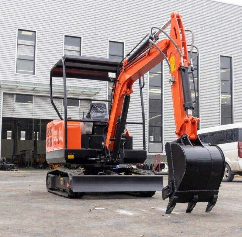 2025 NEW TYPHON T-30 Mini 3 Ton Excavator Digger Bagger Tracked.