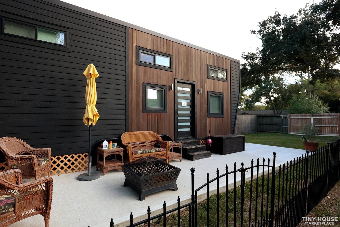 Luxury Farmhouse Style Tiny Home On Wheels/Trailer