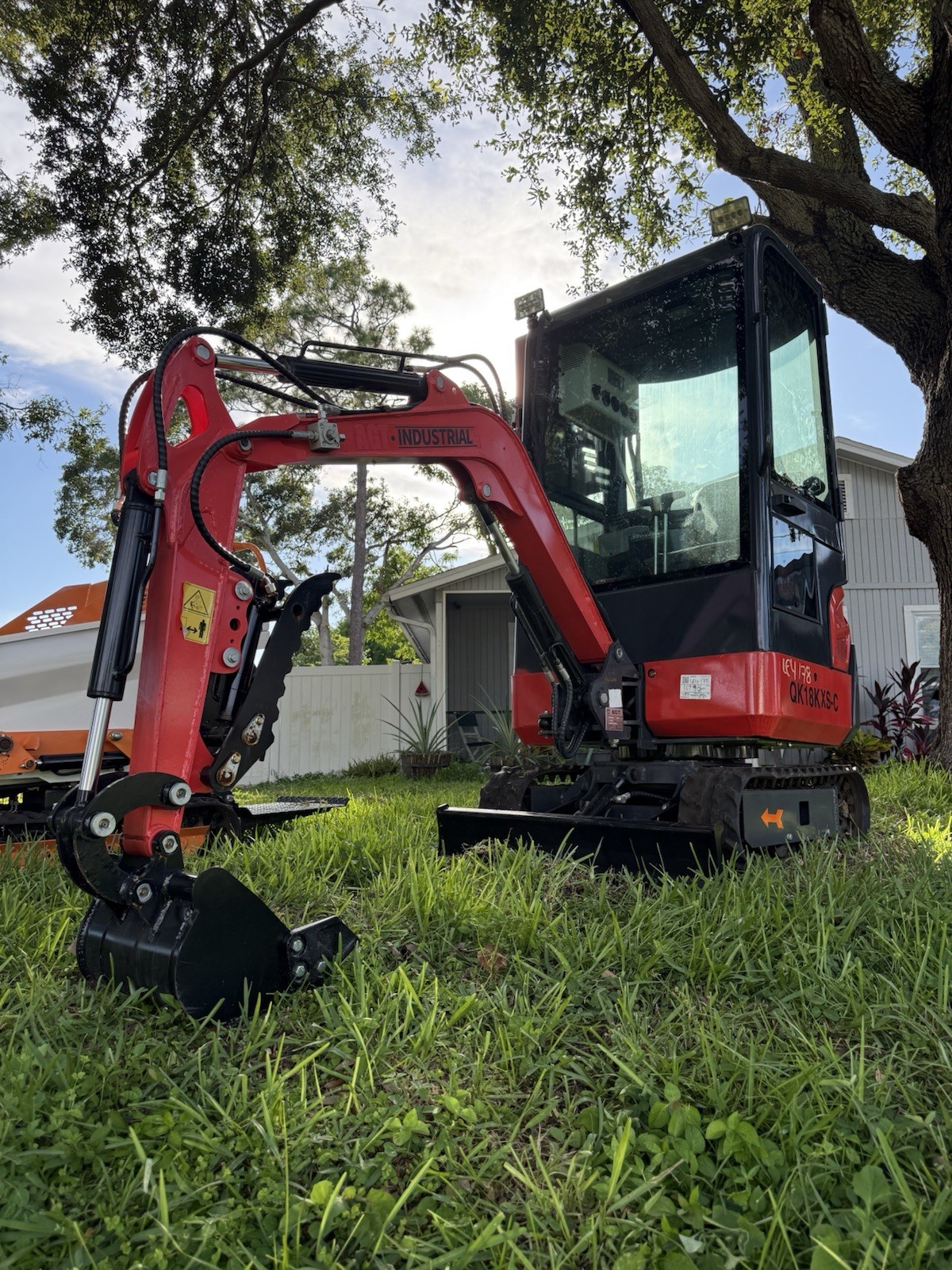 AGT QK18KXS-C Kubota Diesel Mini Excavator with A/C and Pilot Controls Agrotk