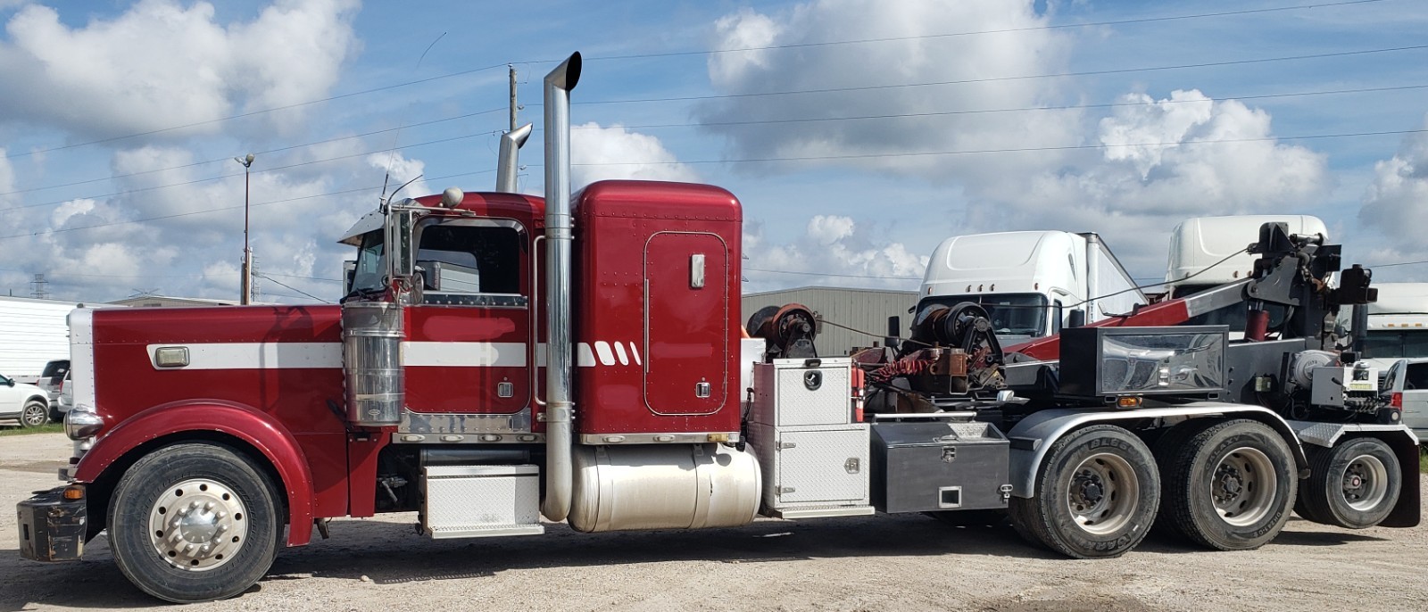 Heavy Duty Wrecker/Tow Truck