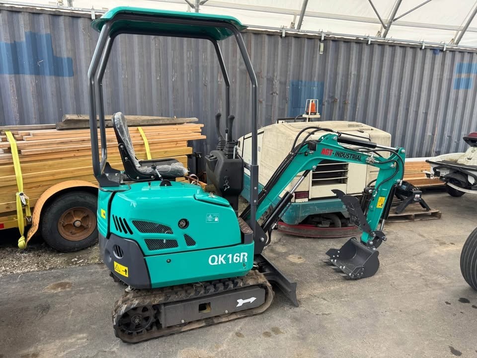 AGT KH16R/QK16R Hydraulic Mini Excavator  Micro Digger  RATO 420D Gas Engine