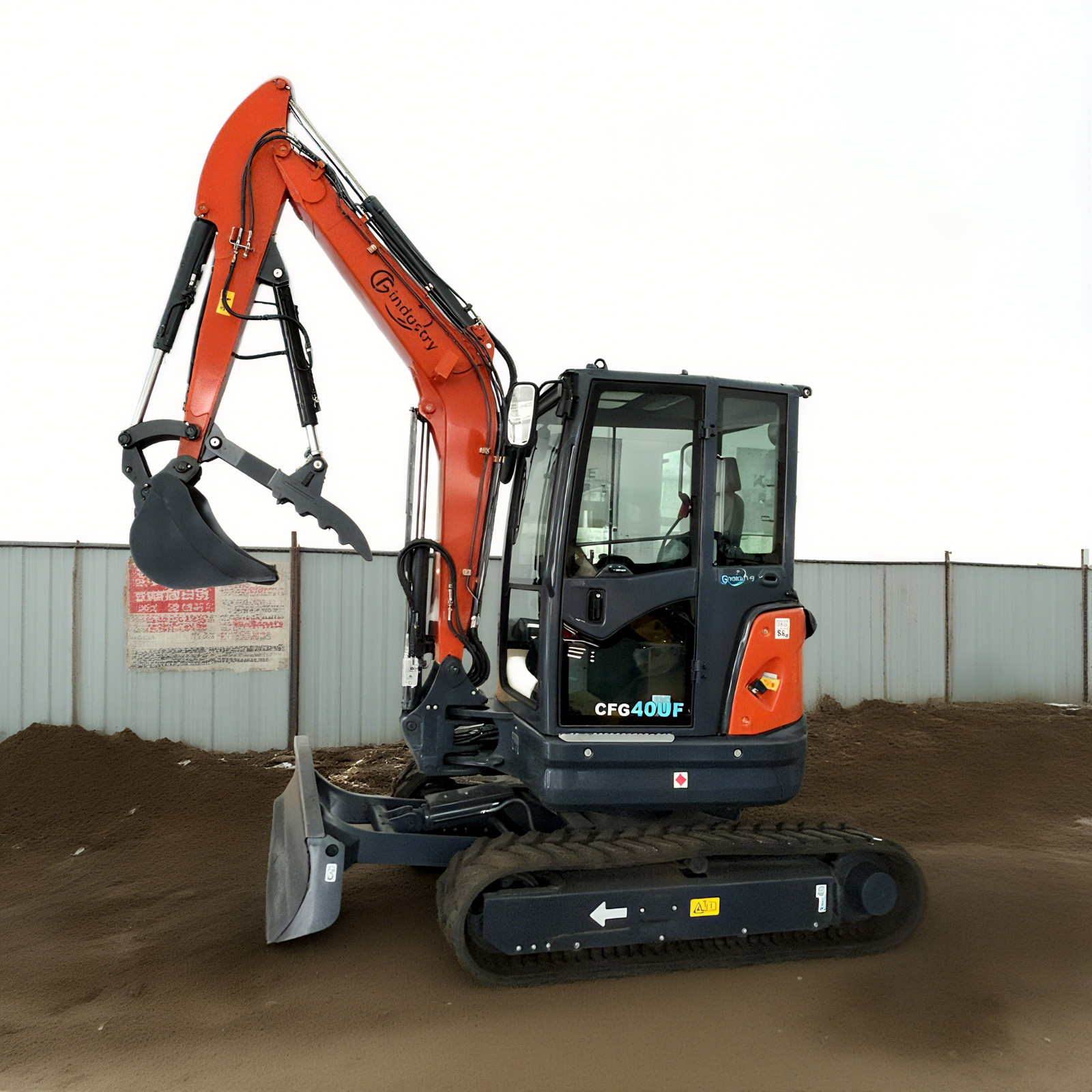 CFG 40UF Mini Excavator 4 Ton Digger 25HP Diesel Kubota Engine Hydraulic Thumb