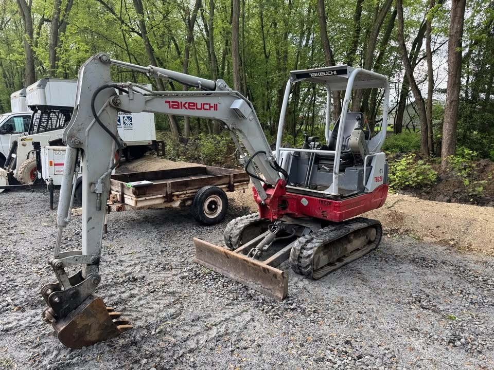 2015 Takeuchi TB228 Mini Excavator