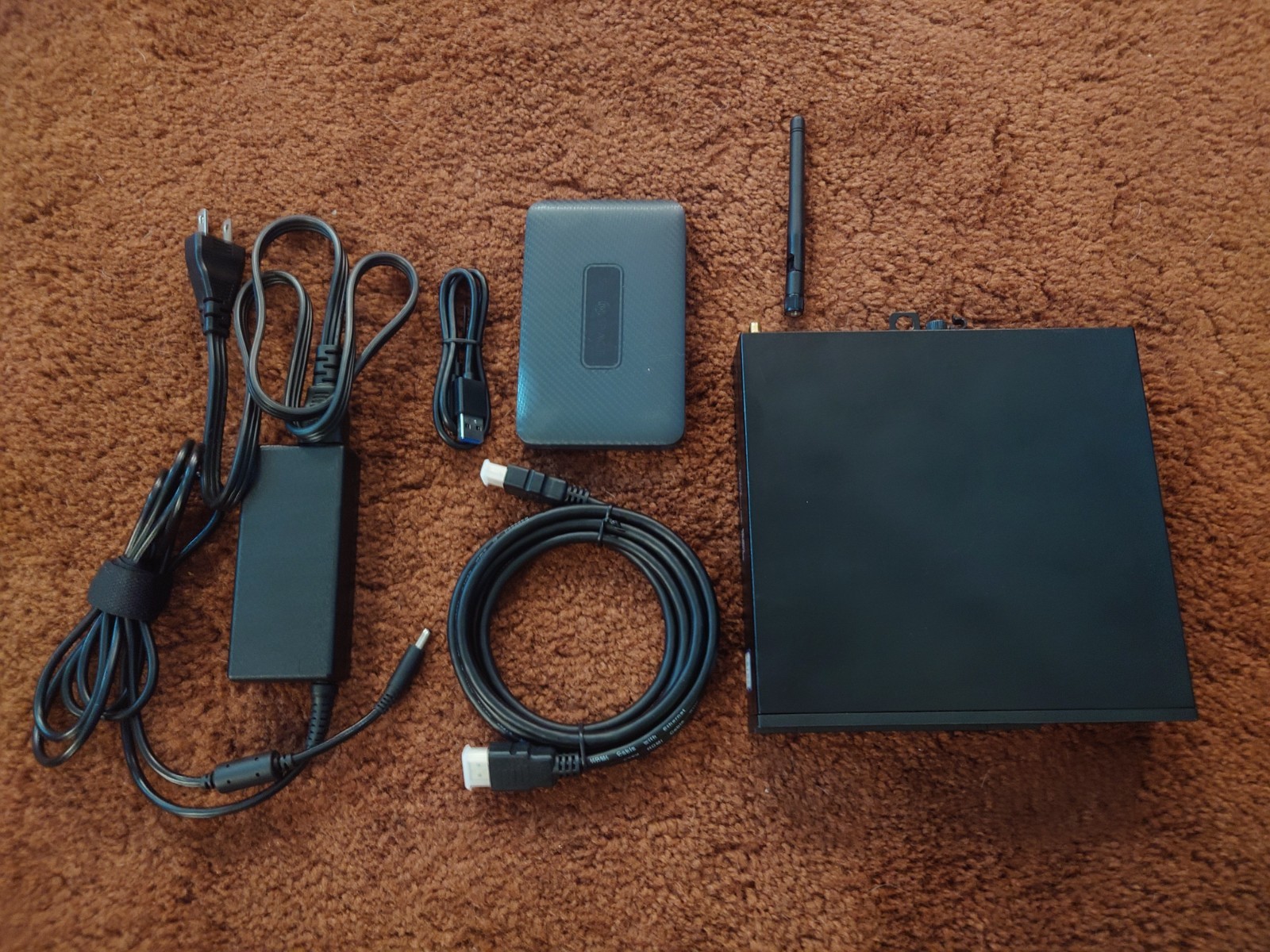 Dell OptiPlex 3050 (256GB SSD Intel Core i5-7500T 2.7GHz 8GB) Win 10 + 320GB HDD