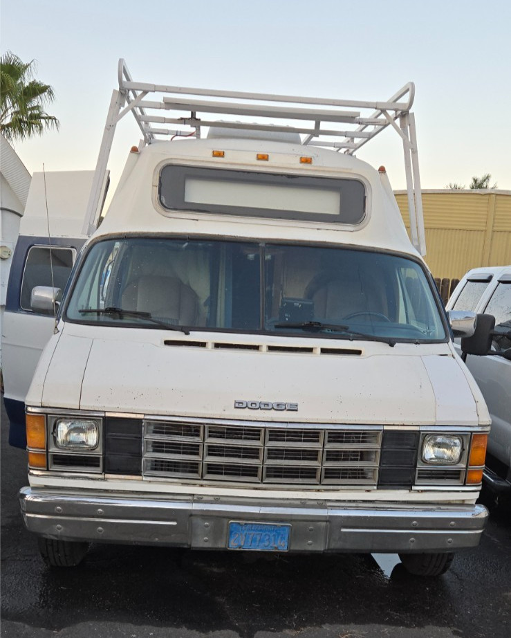 Mobile Home Van (Rare)
